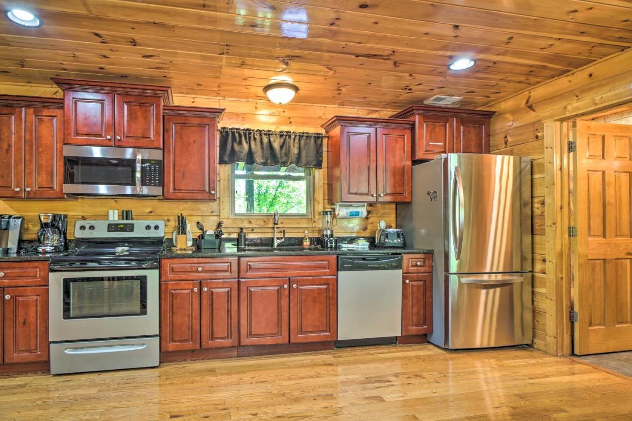 Pigeon Forge Cabin Sauna, Saltwater Pool And Views! Sevierville Bagian luar foto
