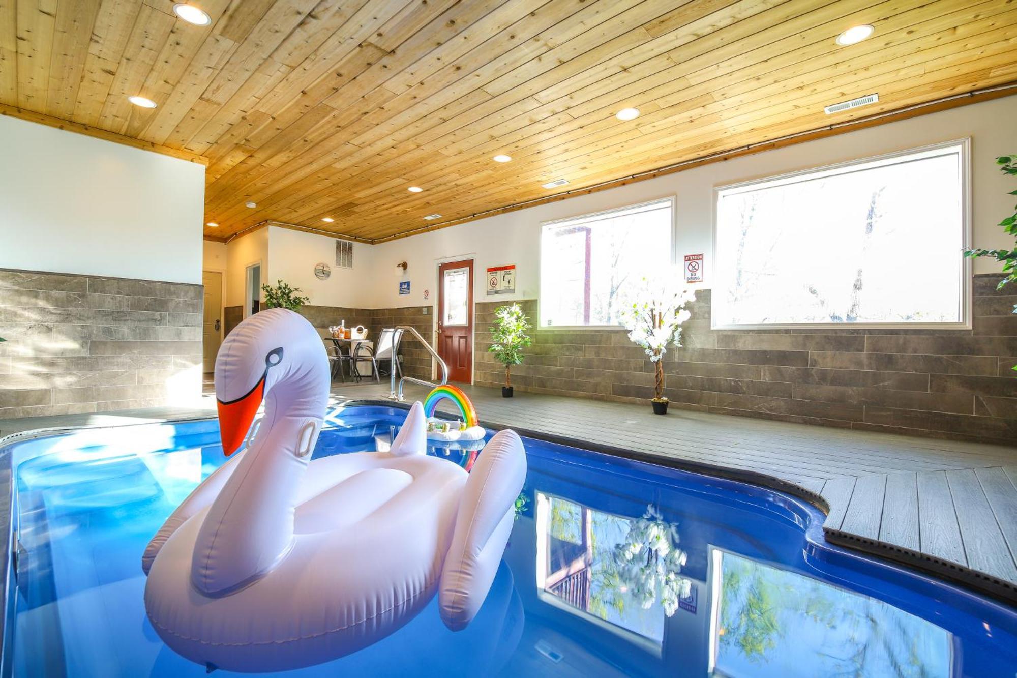 Pigeon Forge Cabin Sauna, Saltwater Pool And Views! Sevierville Bagian luar foto